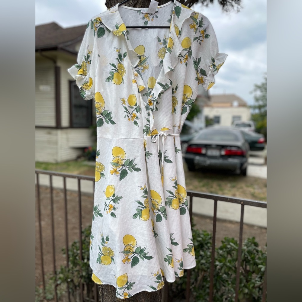 Eva Rose Kiera Lemon Wrap Dress - Picture 2 of 3